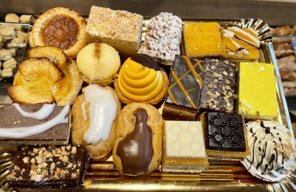 PASTELES DE BOCADO